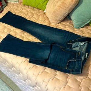 Barely bootcut like new Jeans